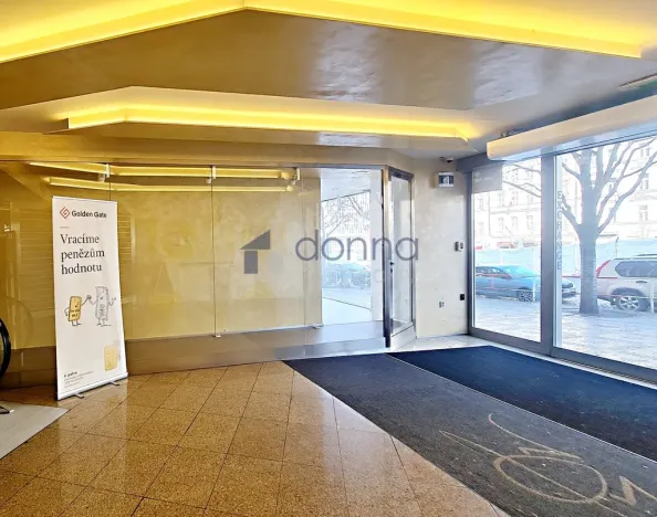 Pronájem obchodního prostoru, Praha, Václavské náměstí, 50 m2