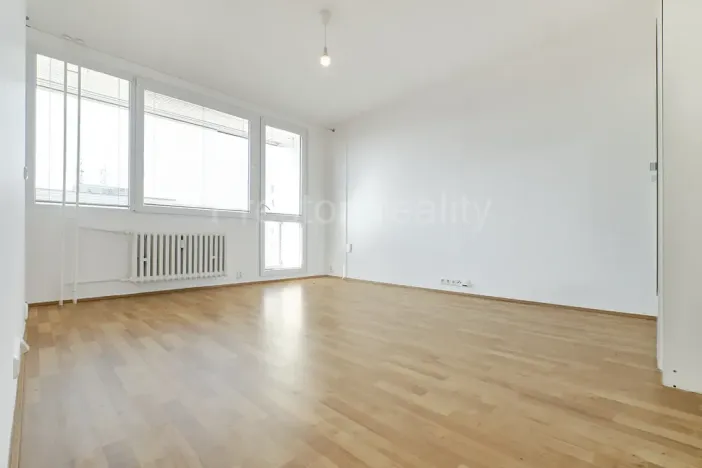 Pronájem bytu 1+kk, Praha - Troja, Písečná, 26 m2