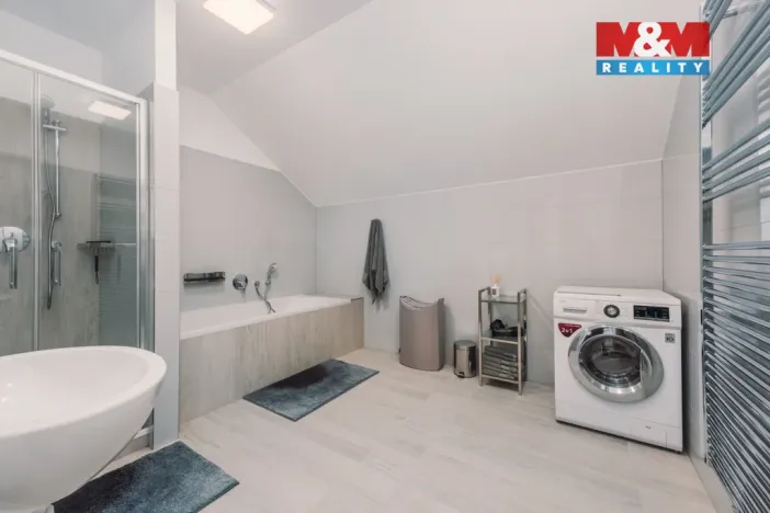 Pronájem bytu 2+kk, Pardubice - Zelené Předměstí, Na Hrádku, 68 m2