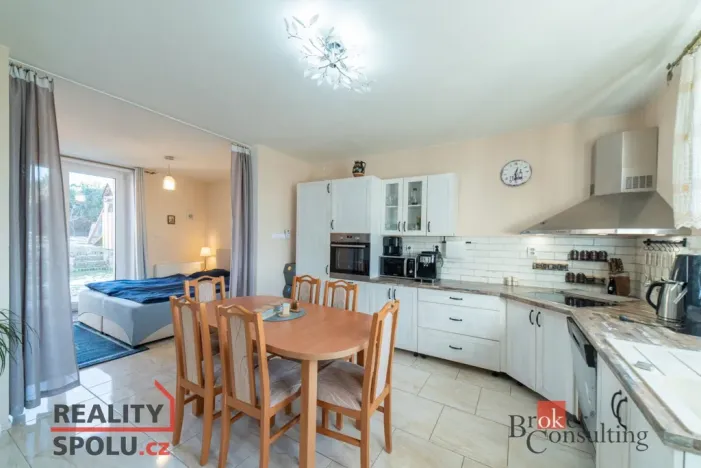 Prodej rodinného domu, Jimlín, 196 m2