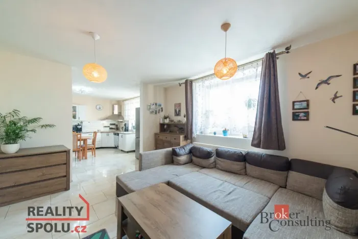 Prodej rodinného domu, Jimlín, 196 m2