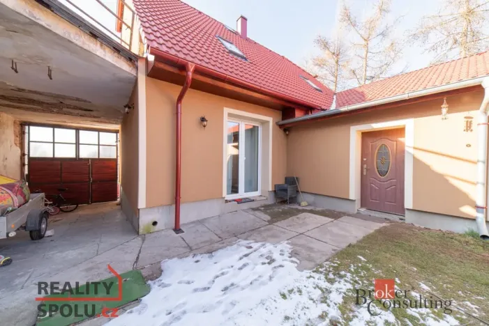 Prodej rodinného domu, Jimlín, 196 m2