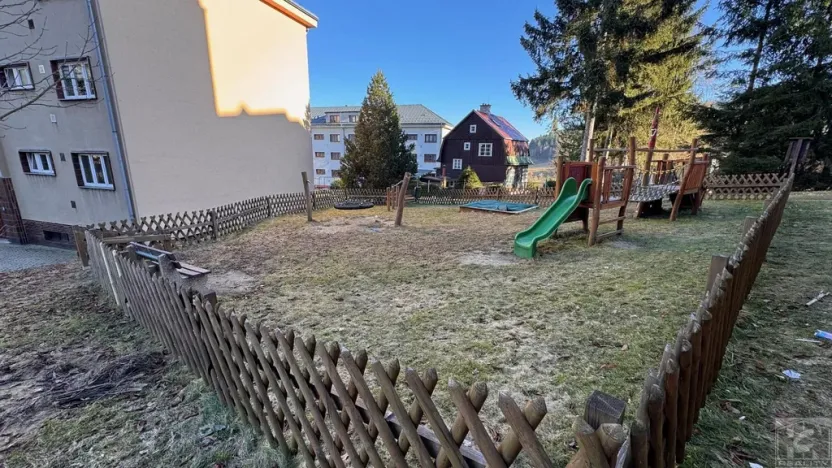 Prodej bytu 2+1, Tanvald, Radniční, 77 m2