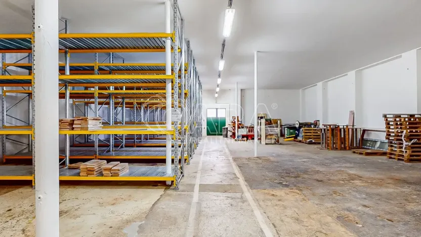 Prodej výrobních prostor, Luby, 1300 m2