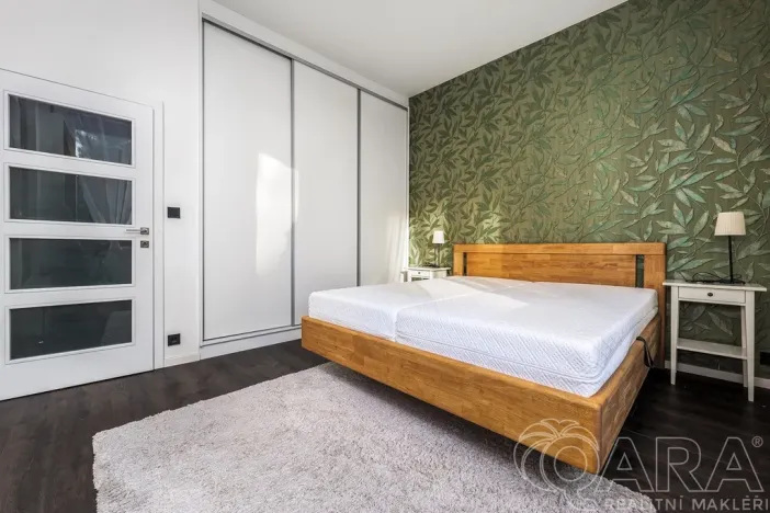 Pronájem bytu 4+kk, Čelákovice, náměstí 5. května, 114 m2