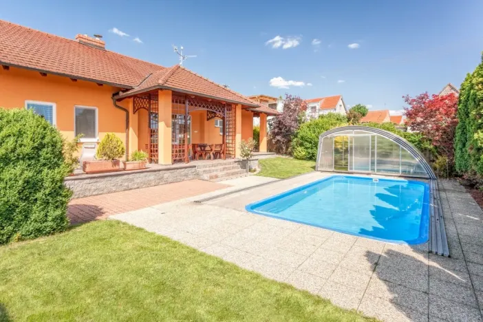 Prodej rodinného domu, Starovičky, 144 m2