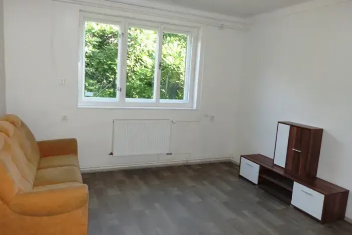 Pronájem kanceláře, Vizovice, Razov, 62 m2