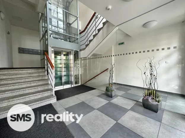 Pronájem bytu 1+kk, Opava - Město, Popská, 38 m2