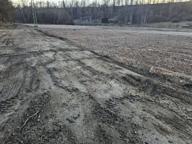 Pronájem komerčního pozemku, Bělá pod Bezdězem, 1000 m2