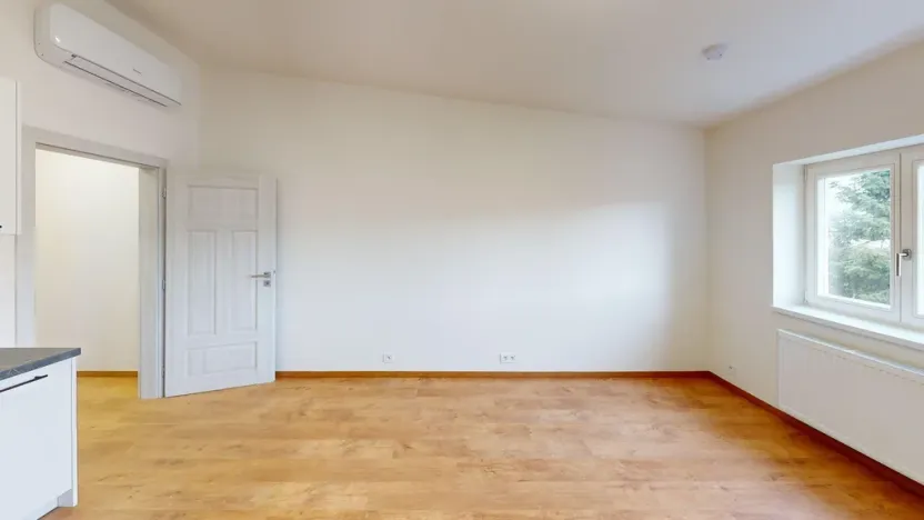 Pronájem bytu 1+kk, Praha - Břevnov, Na Petynce, 27 m2