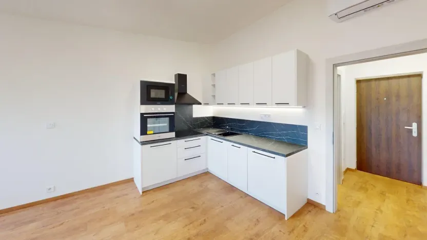 Pronájem bytu 1+kk, Praha - Břevnov, Na Petynce, 27 m2