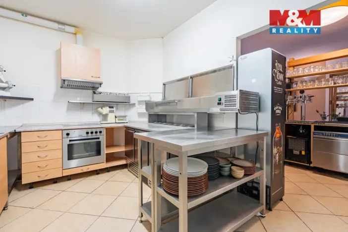 Pronájem restaurace, Kunžak, náměstí Komenského, 91 m2