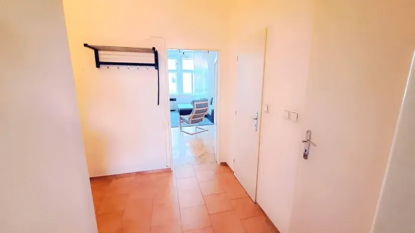 Pronájem bytu 2+1, Praha - Vinohrady, Sarajevská, 70 m2