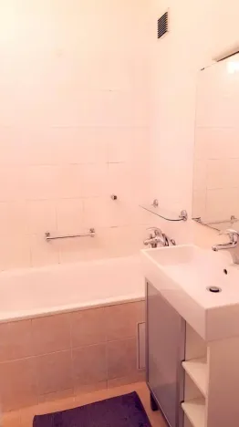 Pronájem bytu 2+1, Praha - Vinohrady, Sarajevská, 70 m2