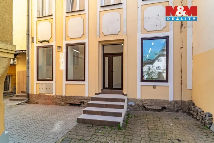 Pronájem obchodního prostoru, Mariánské Lázně, Hlavní třída, 76 m2