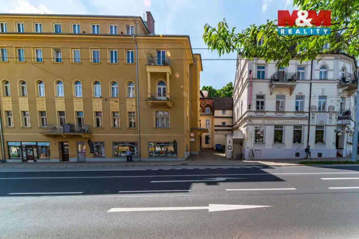 Pronájem obchodního prostoru, Mariánské Lázně, Hlavní třída, 76 m2