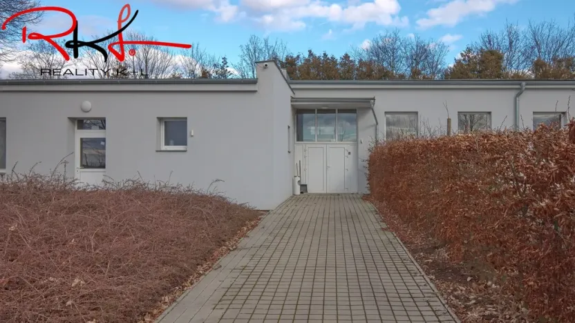 Pronájem výrobních prostor, Martiněves, 198 m2