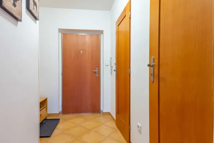 Pronájem bytu 2+kk, Praha, Mráčkova, 45 m2