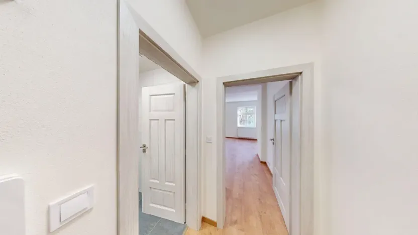 Pronájem bytu 1+kk, Praha - Břevnov, Na Petynce, 35 m2