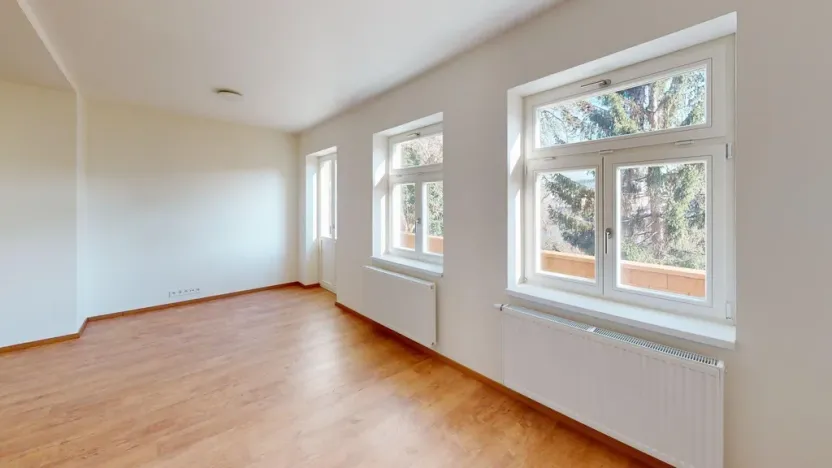 Pronájem bytu 1+kk, Praha - Břevnov, Na Petynce, 35 m2