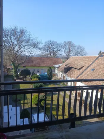 Prodej vícegeneračního domu, Kostelec nad Labem, nám. Komenského, 369 m2