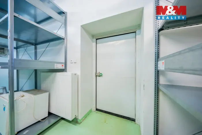 Pronájem výrobních prostor, Žďár, 1089 m2