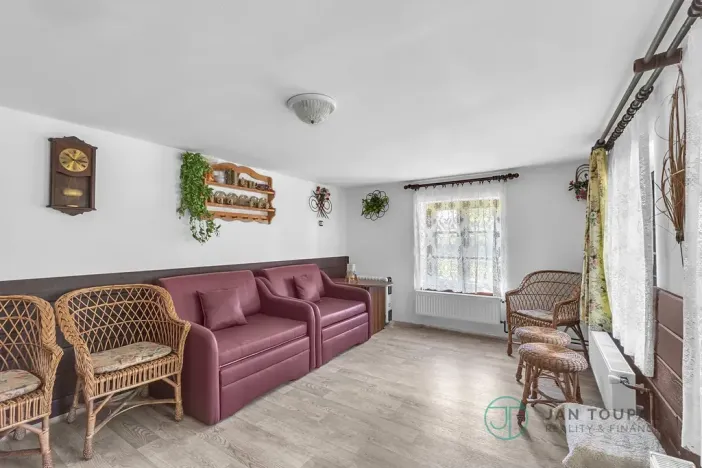 Prodej rodinného domu, Janov, 300 m2