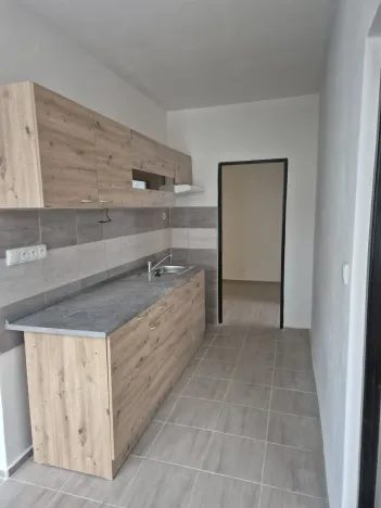 Pronájem bytu 3+1, Děčín - Děčín VI-Letná, U Tvrze, 72 m2