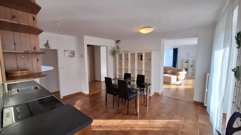 Pronájem bytu 2+1, Praha - Suchdol, Na mírách, 95 m2