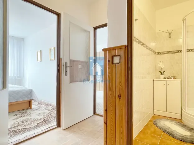 Pronájem bytu 2+kk, Praha, Rajmonova, 43 m2