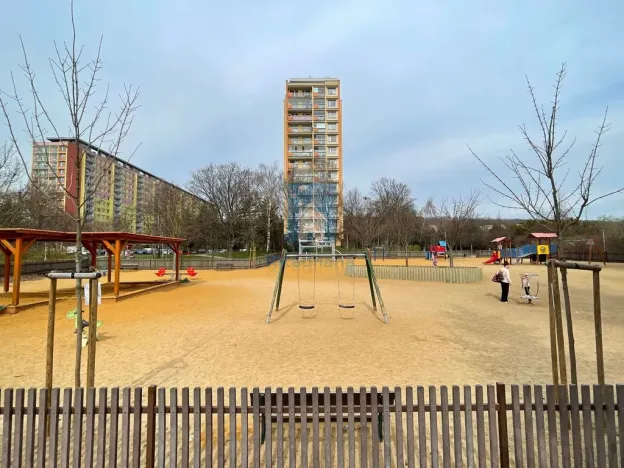 Pronájem bytu 2+kk, Praha, Rajmonova, 43 m2