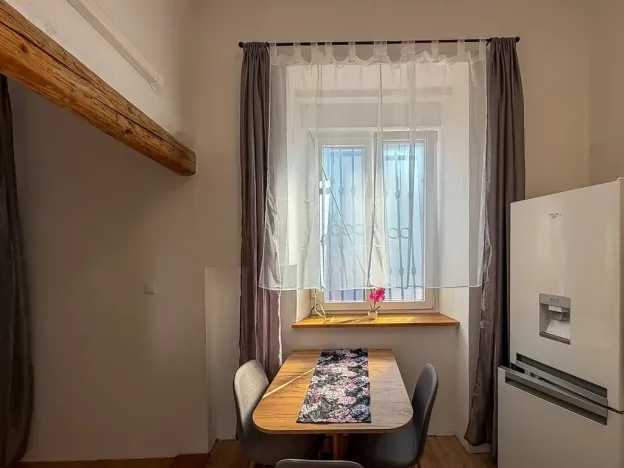 Pronájem bytu 2+kk, Pula, Chorvatsko, 30 m2