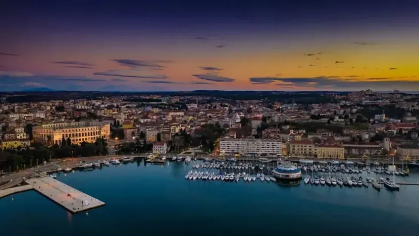 Pronájem bytu 2+kk, Pula, Chorvatsko, 30 m2