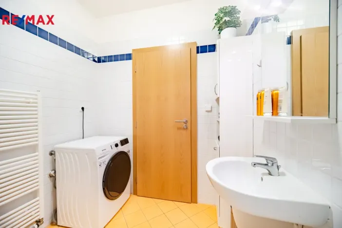 Pronájem bytu 2+kk, Praha - Libeň, Českomoravská, 59 m2