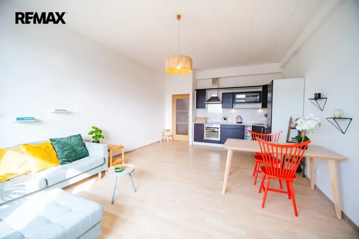 Pronájem bytu 2+kk, Praha - Libeň, Českomoravská, 59 m2