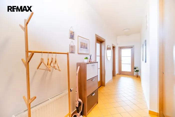 Pronájem bytu 2+kk, Praha - Libeň, Českomoravská, 59 m2