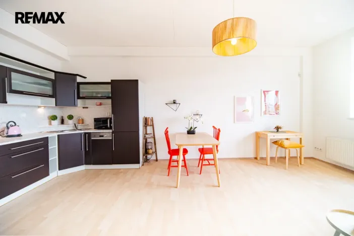 Pronájem bytu 2+kk, Praha - Libeň, Českomoravská, 59 m2