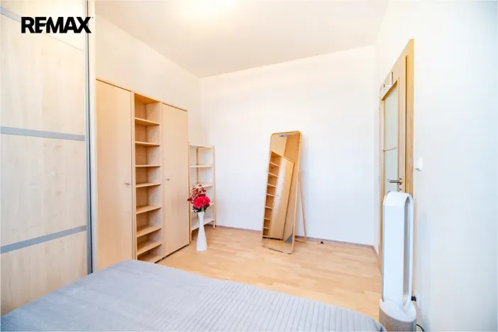 Pronájem bytu 2+kk, Praha - Libeň, Českomoravská, 59 m2