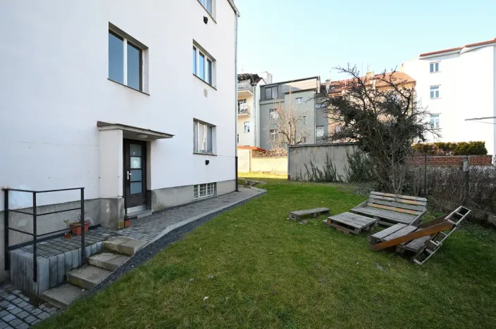 Pronájem bytu 1+kk, Praha - Vokovice, Krátký lán, 30 m2