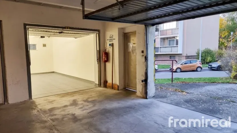 Prodej garáže, Brno, Langrova, 17 m2