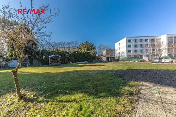 Prodej pozemku pro bydlení, Praha - Lhotka, V zahradní čtvrti, 551 m2