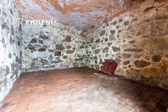 Prodej výrobních prostor, Malé Březno, 670 m2