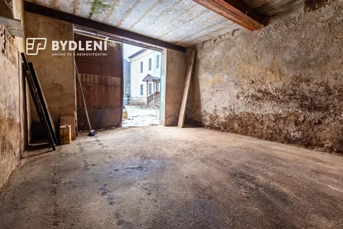 Prodej výrobních prostor, Malé Březno, 670 m2