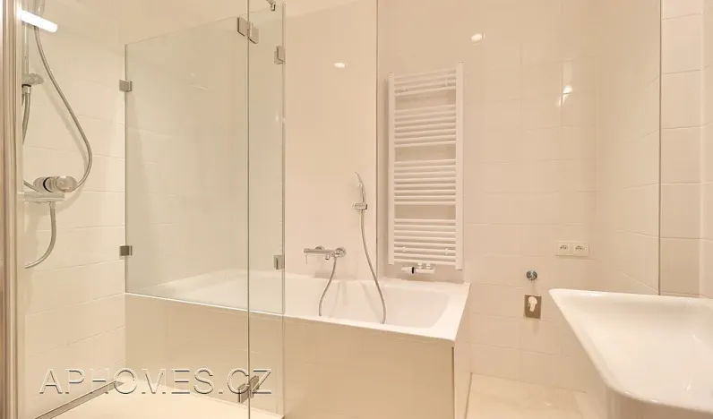 Pronájem bytu 3+1, Praha - Nové Město, Podskalská, 100 m2