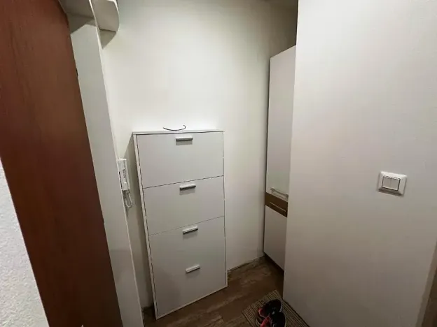 Pronájem bytu 2+kk, Praha, Mirotická, 45 m2