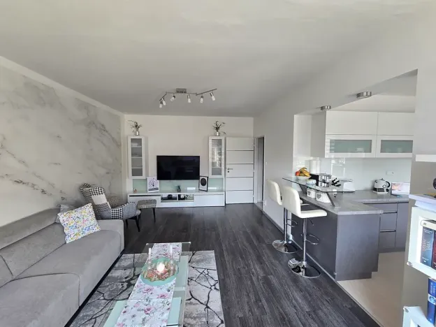 Pronájem bytu 3+kk, Zlín, Mokrá I, 81 m2