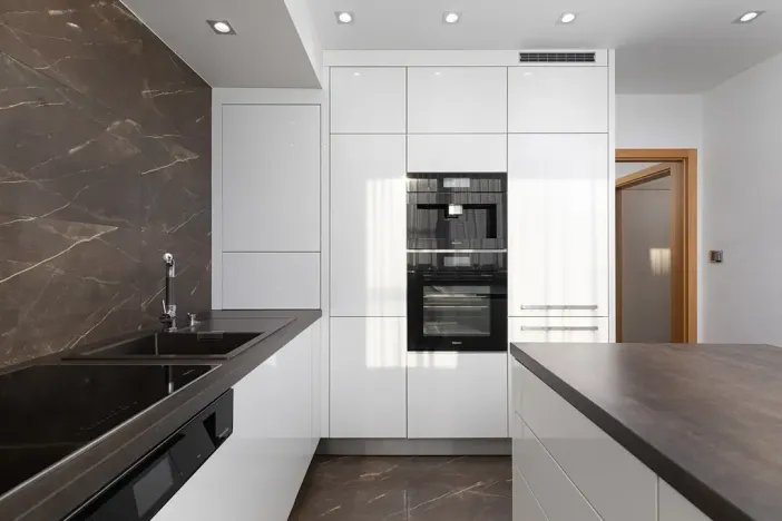 Prodej bytu 3+1, Opava, Holasická, 65 m2