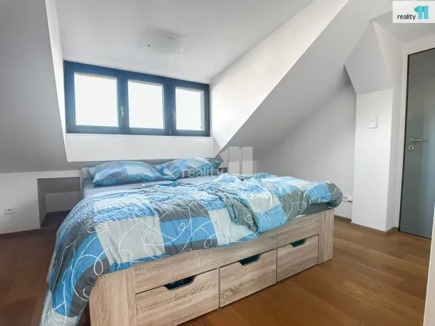 Pronájem bytu 2+1, Holešov, Nerudova, 55 m2