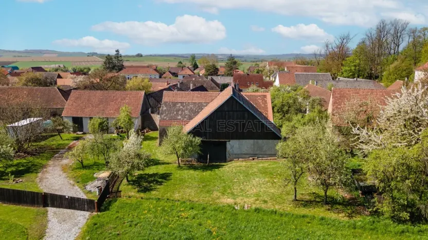 Prodej zemědělského objektu, Krasonice, 730 m2