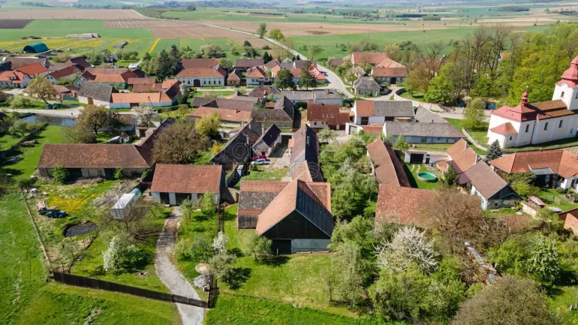 Prodej zemědělského objektu, Krasonice, 730 m2